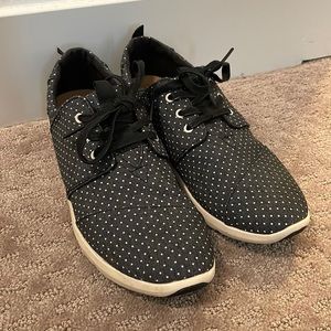Tom’s Women’s shoes